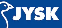 Logo van JYSK, met de merknaam in witte hoofdletters op een blauwe achtergrond. Aan de linkerkant van het logo is een gestileerde witte gans afgebeeld.